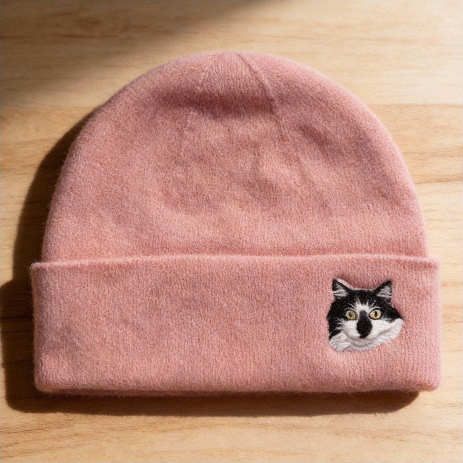 🧵 Custom Pet Portrait Wool Beanie – Hand-Felted Needle Art Hat