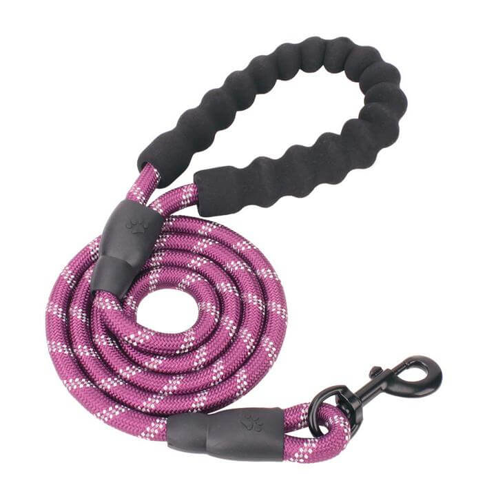 Heavy-Duty Reflective Dog Leash – Durable, Comfortable, and Safe for All Dog Sizes